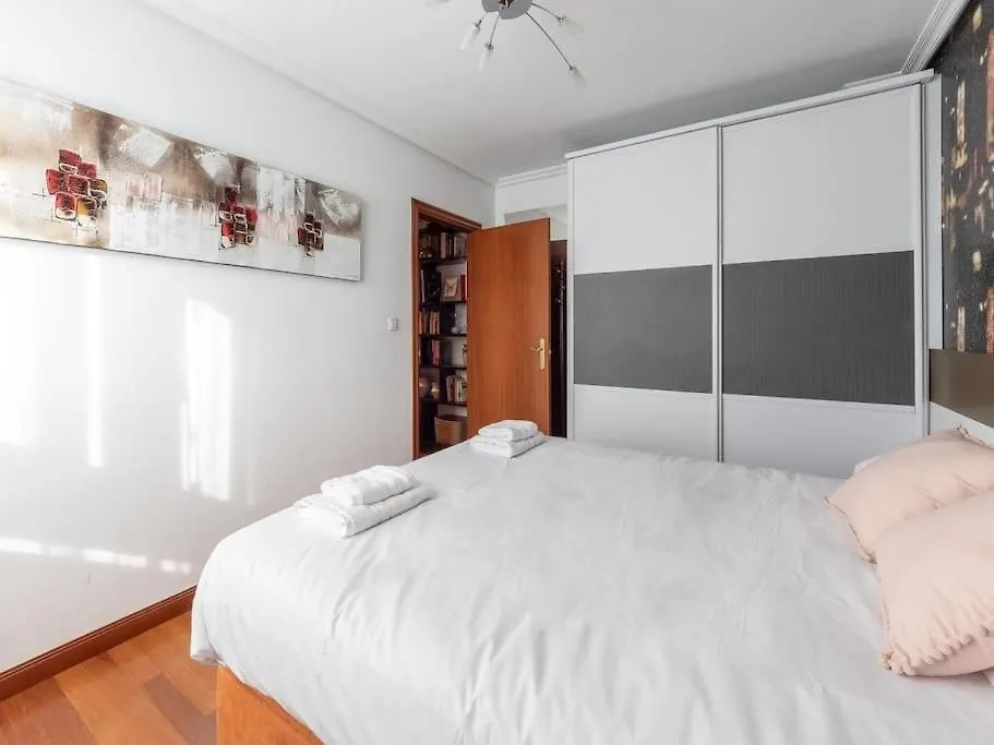 Gran Bilbao XV With Parking By Aston Rentals Barakaldo Apartment